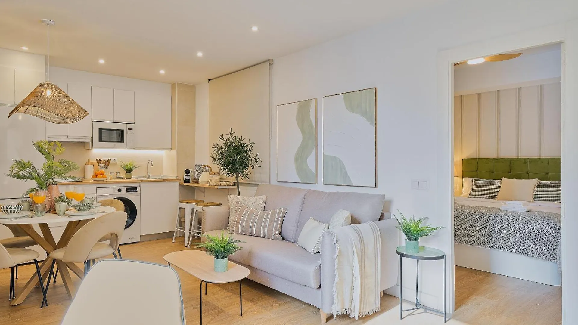 Apartment Malaga Mirage By Lovely Rentals Spain