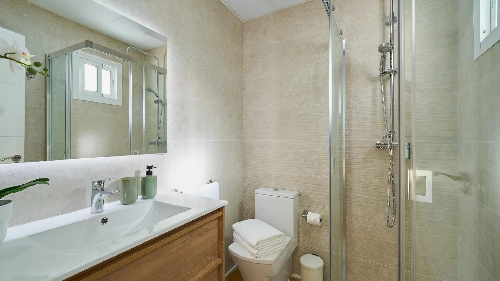 Malaga Mirage By Lovely Rentals Apartment