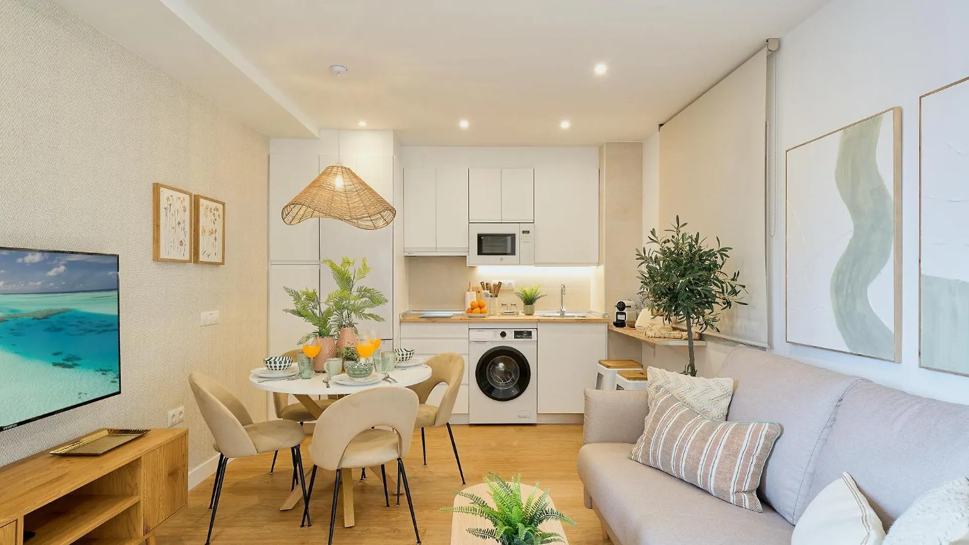 Apartment Malaga Mirage By Lovely Rentals