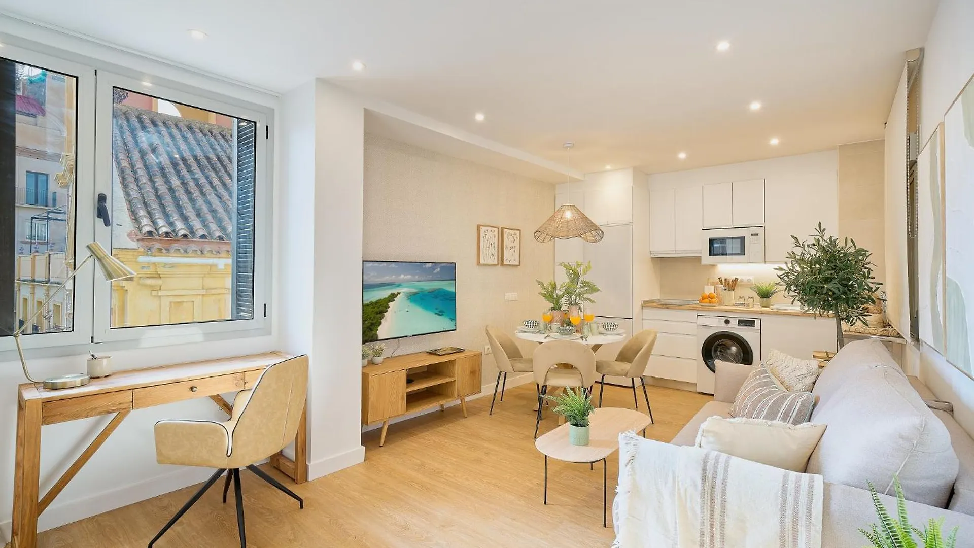 Malaga Mirage By Lovely Rentals contacts
